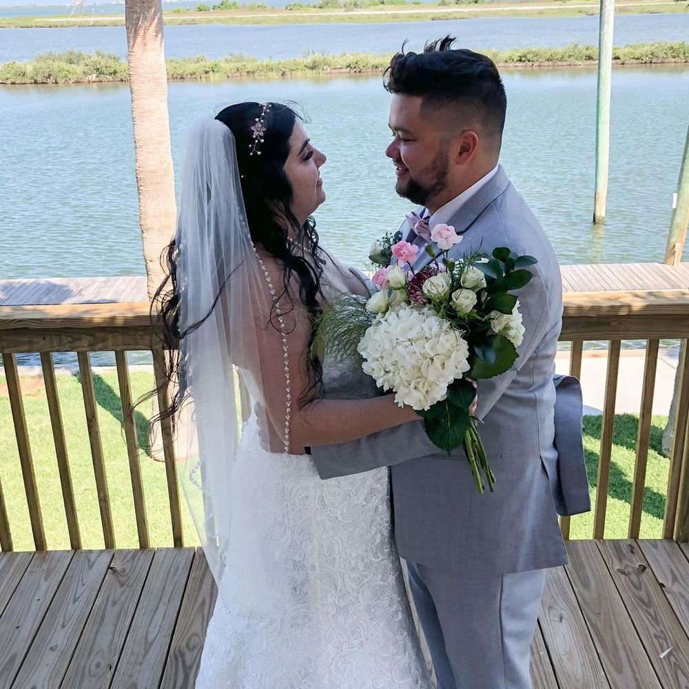 Meet your Posher, Avery